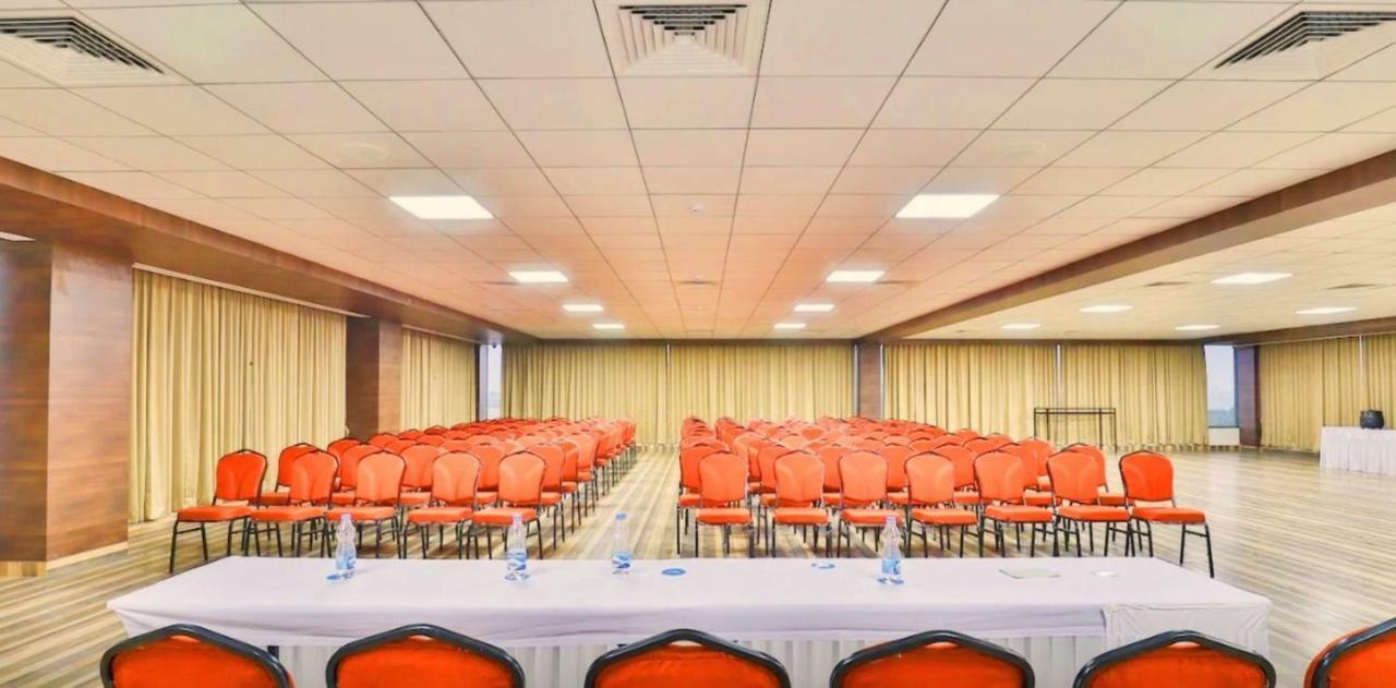 Genx Surat By 1589 Hotels Palsana  Екстер'єр фото